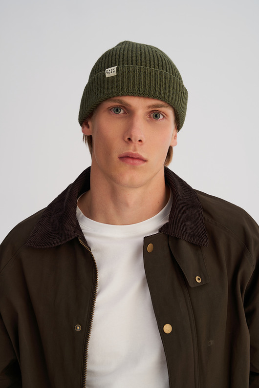 czapki i kapelusze męskie Krótka czapka prążkowana oliwkowa