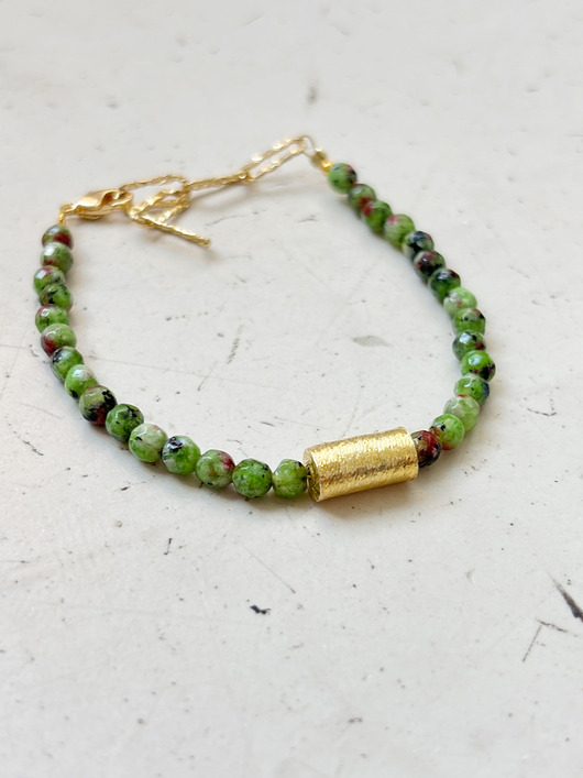 bransoletki z kamieni naturalnych Bransoletka Rubin z Zoisytem