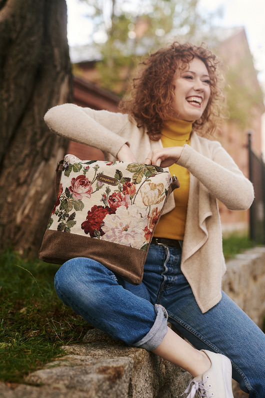 torby na ramię Boho bag w czerwone kwiaty