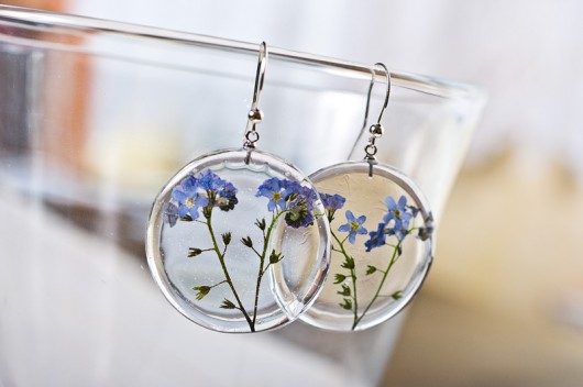 Kolczyki z niezapominajkami - żywica, srebro So Jewelry