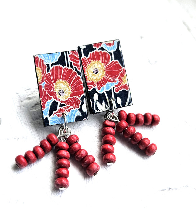 kolczyki drewniane Wkrętki Maki