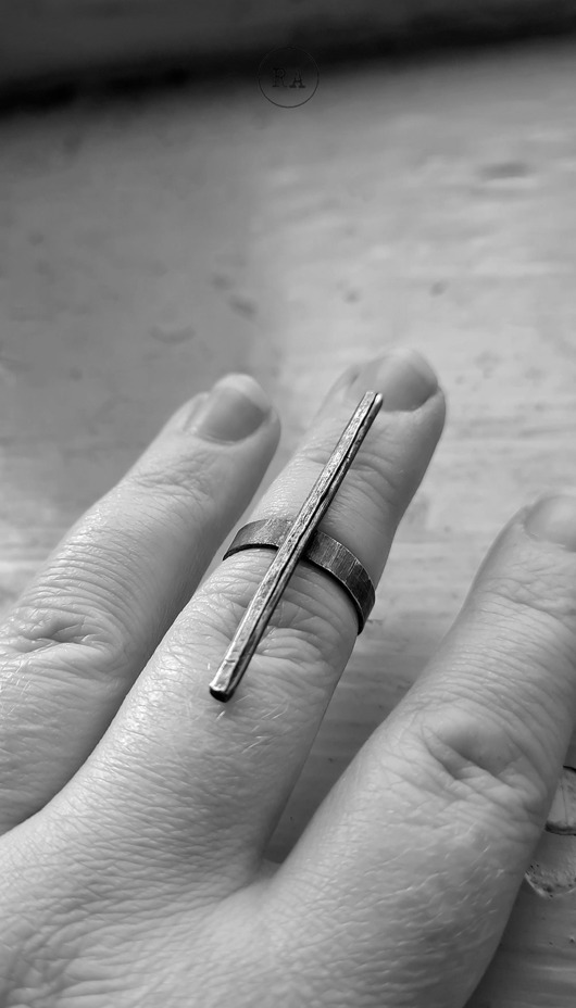 pierścionki srebrne Srebrny pierścionek STICK oksydowany