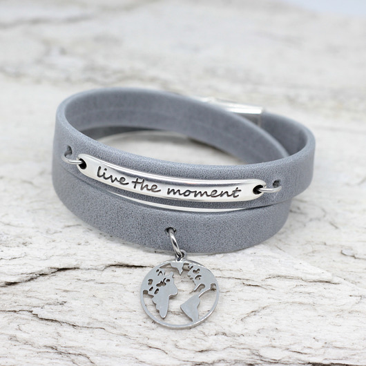 Bransoletka ze skóry z napisem i kulą ziemską Kociokwik Jewelry