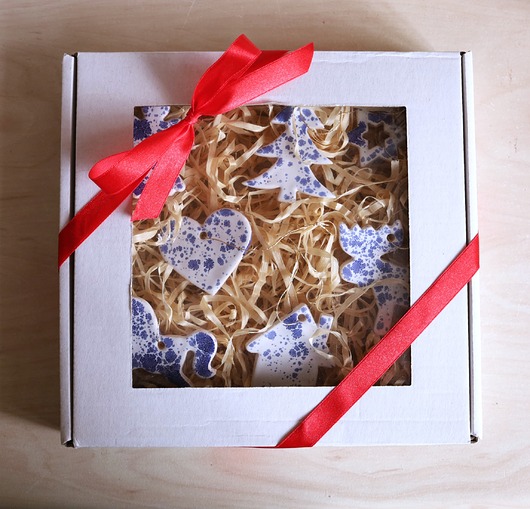 ozdoby choinkowe Zestaw zawieszek ceramicznych ozdobnie zapakowany