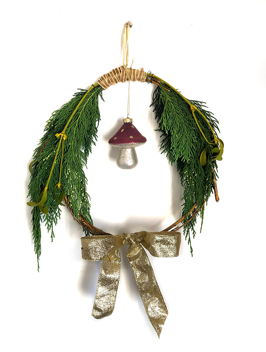 wianki bożonarodzeniowe Wianuszek z grzybkiem i złotą kokardą