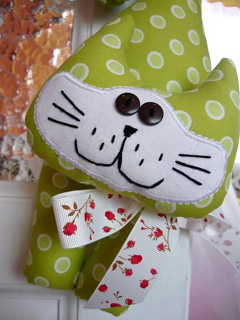 misie i maskotki Kotek Zielony Kropek