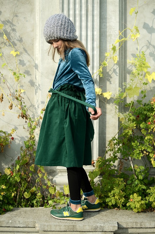 Unique Ribbed Skirt FoureMki