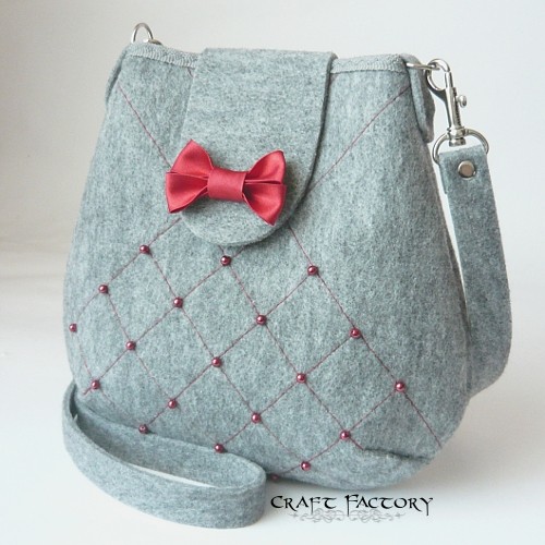 Cherry Ribbon Chequered - torebka na ramię Craft Factory