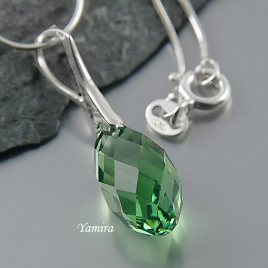 kryształ Swarovski Briolette Erinite classic - wisior yamira