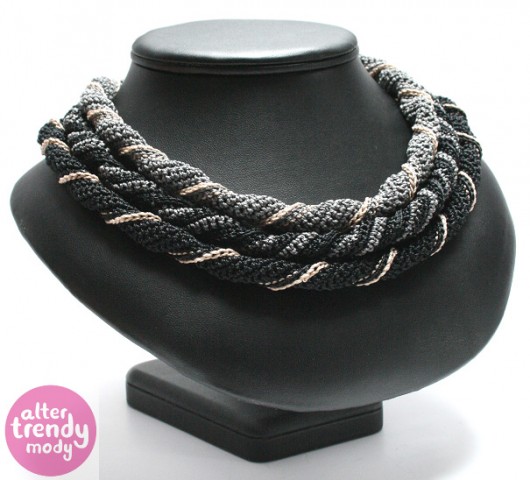 koralter trioblack alter trendy mody