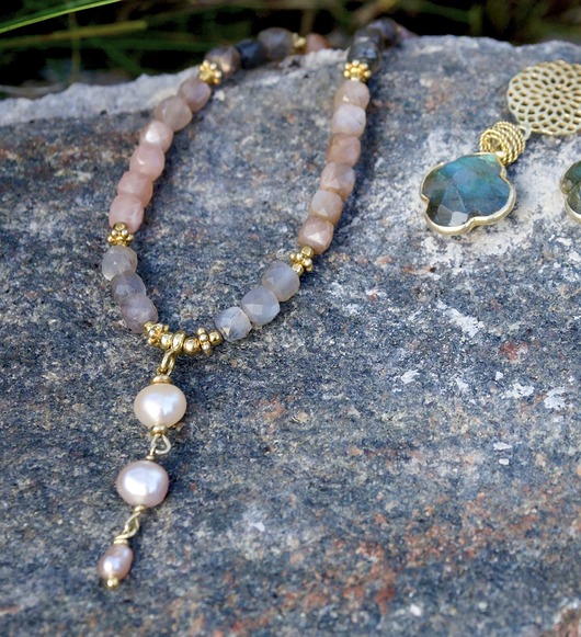 chokery Kamienie księżycowe z perełkami, naszyjnik