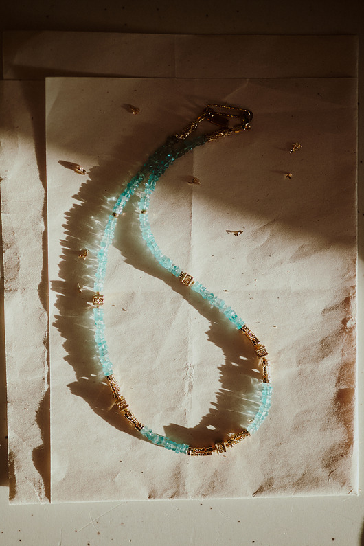 złote naszyjniki Atlanta, naszyjnik z apatytu