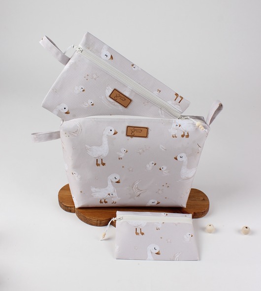 torebki, worki i plecaki dziecięce Komplet 3 kosmetyczek w kaczuszki