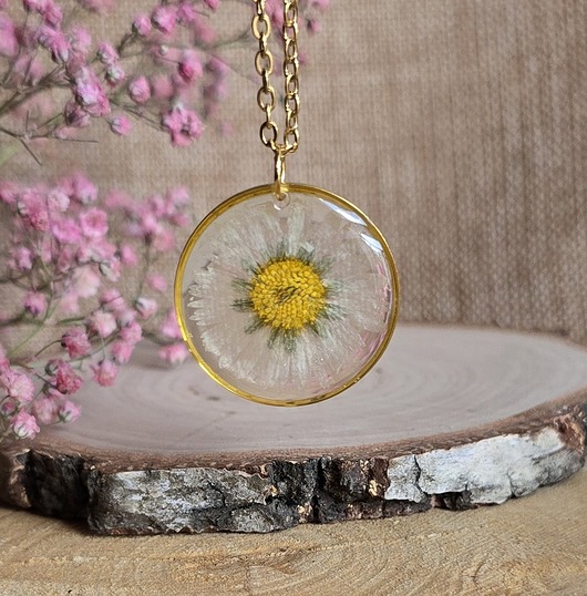 wisiory Wieczne kwiaty prawdziwa stokrotka zawieszka złota ze stokrotką