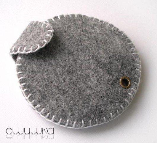 etui na lusterko - białe ewuwka