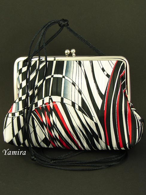 torebka :: black red white :: yamira