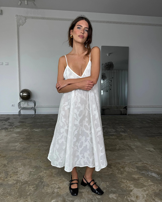 sukienki midi damskie Sukienka Motion ecru jackard midi