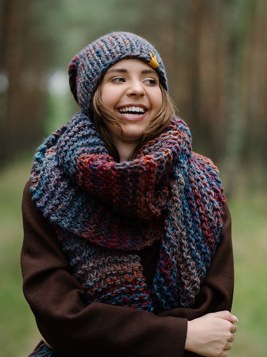szale damskie MAXCOLOR duży szal handmade " jesienne jezioro "