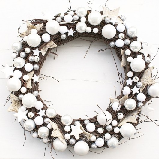 GIANT SNOWY wianek FloraArt