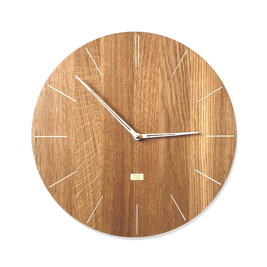 zegary Nowoczesny zegar z litego drewna dębowego z jasnymi znacznikami