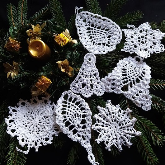 ozdoby choinkowe Śsnieżynki szydełkowe     zestaw 8