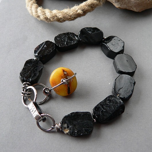 bransoletki z kamieni naturalnych -surowy turmalin i bursztyn-