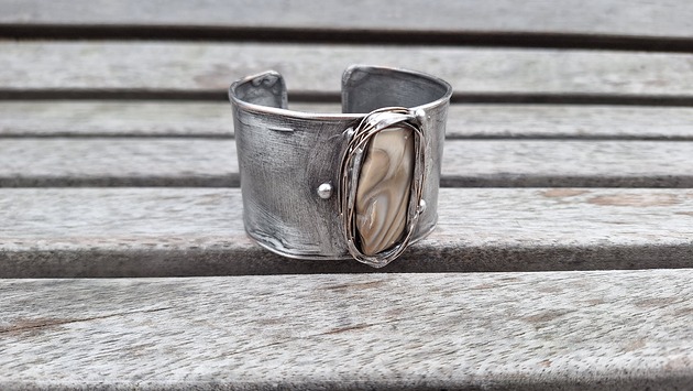 bransoletki wire wrapping Krzemień w gniazdku - bransoletka na zamówienie