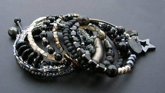 Mixed metals / hand to hand no.11 Buy or Die