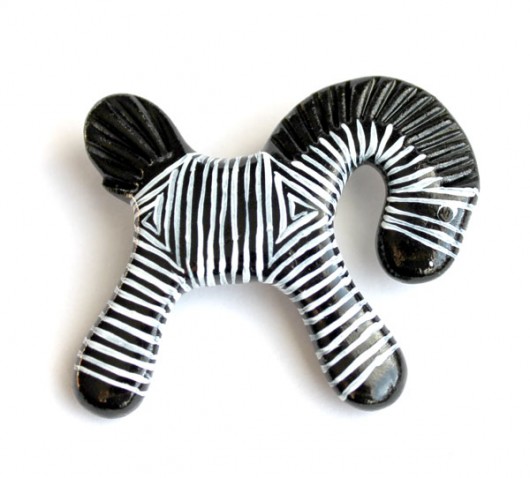 zebra broszka PRACOWNIA Z PRZYTUPEM