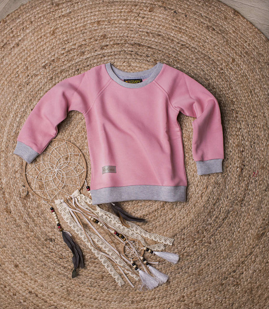 bluzy dla dziewczynki Bluza dziecięca ciepły róż - dresy odCZAPY Kids