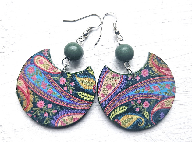 kolczyki drewniane Płynąc z muzyką