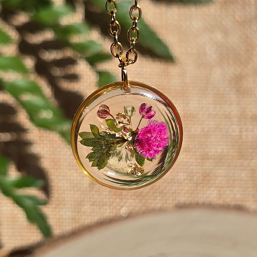 wisiory Złoty wisiorek złota zawieszka suszone kwiaty