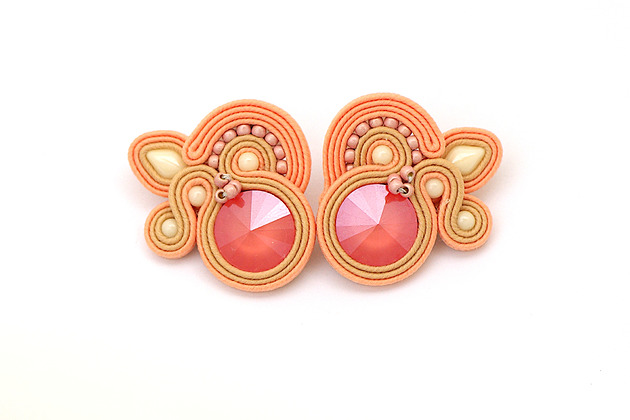kolczyki soutache Koralowe małe kolczyki soutache