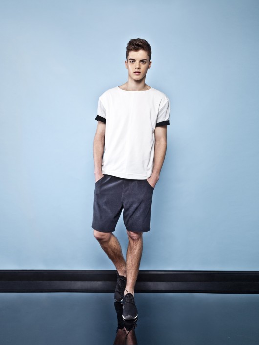 White roll-up sleeves t-shirt Keyce