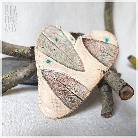 magnesy Ceramiczny magnes w stylu rustykalnym - serce w listki