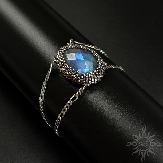 Mithril,bransoleta z fasetowanym labradorytem Sol