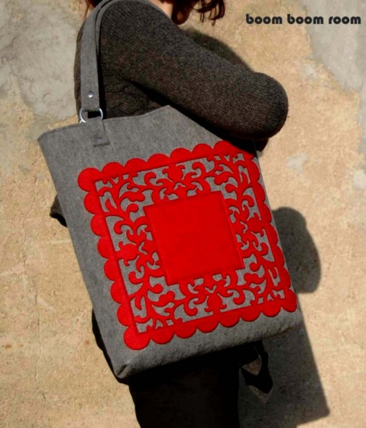 CLASSIC GLAM FELT BAG RED boom boom room