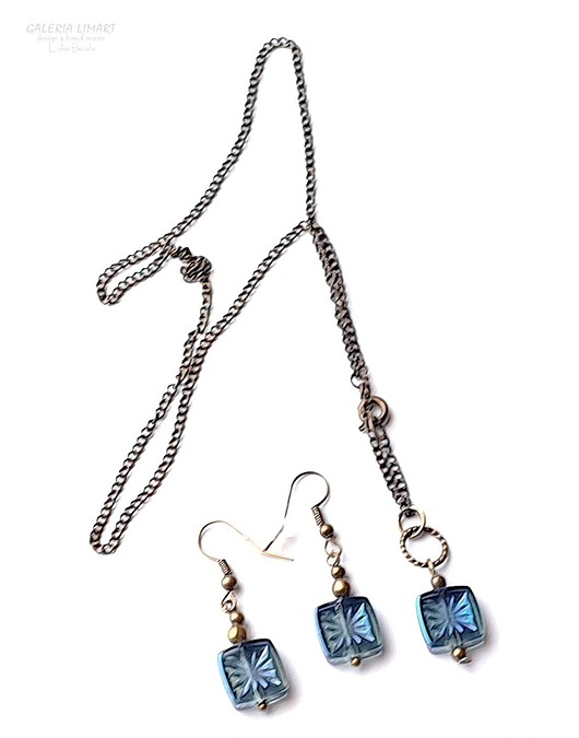 komplet biżuterii Komplet wisiorek i  kolczyki w błękicie czeskie szkło miły prezent