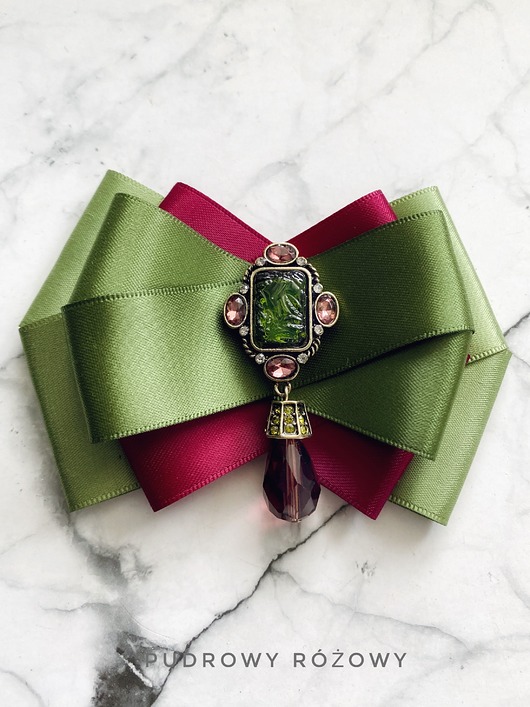 broszki Brosza z artystyczną ozdobą, zielonym kryształkiem New