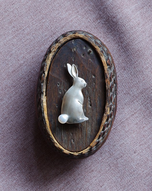 broszki Broszka Zając z perłą