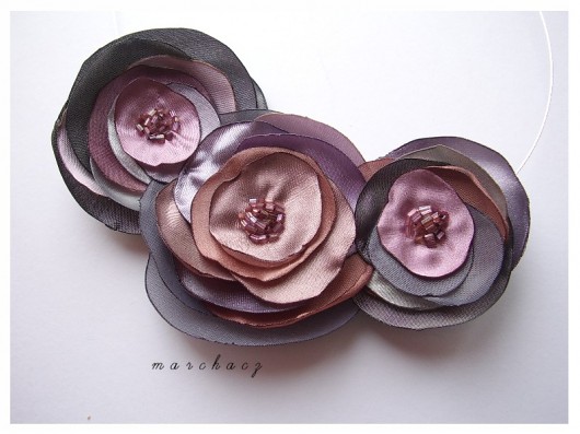 Tercety_ stalowe magnolie Manufaktura broszki