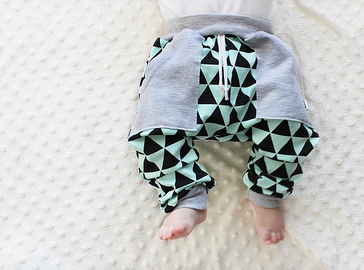 Spodnie baggy newborn triangle midfashion