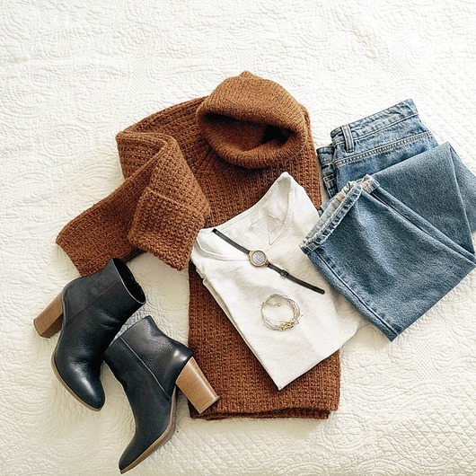 swetry damskie  Orzechowy długi golf