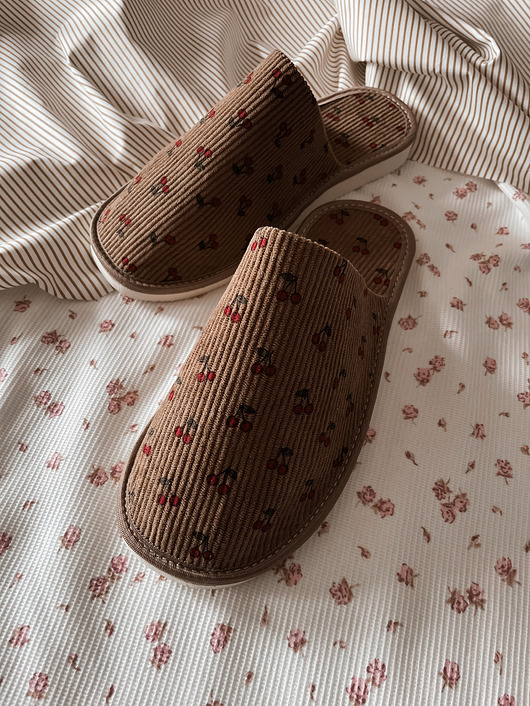 kapcie damskie Kapcie damskie pełne z nadrukiem Cherry