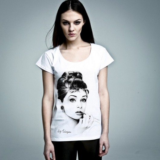 T- SHIRT PORN CORN Audrey NOH8 SYNDICATE