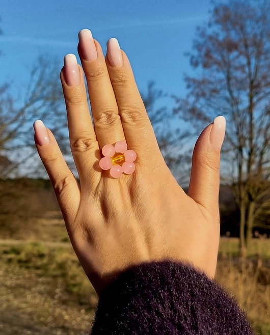 pierścionki elastyczne Pierścionek pastel pink, pierścionek z koralików, kwiat