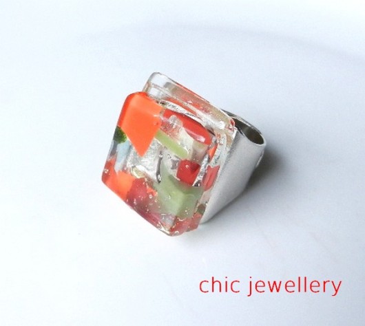 clear and red funkyandchic