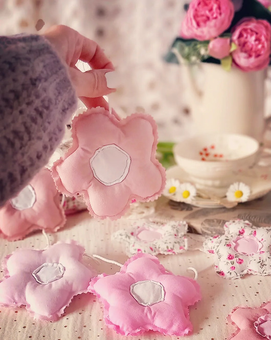 karuzele i girlandy do łóżeczka GIRLANDA zawieszka do pokoju dziecka KWIATY KWIATKI  babyshower