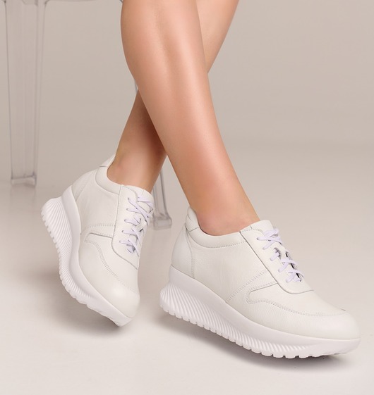 sneakersy damskie Sneakersy skórzane -  białe  (7034)