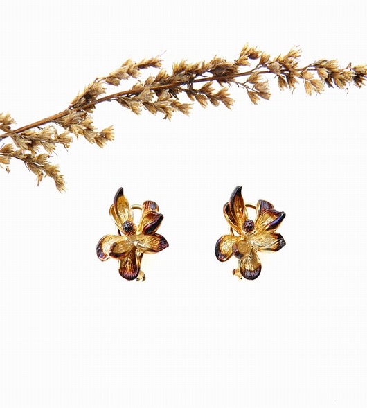 klipsy Brązowe magnolie - klipsy srebrne